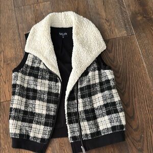 Splendid Black and Cream Sherpa Vest
